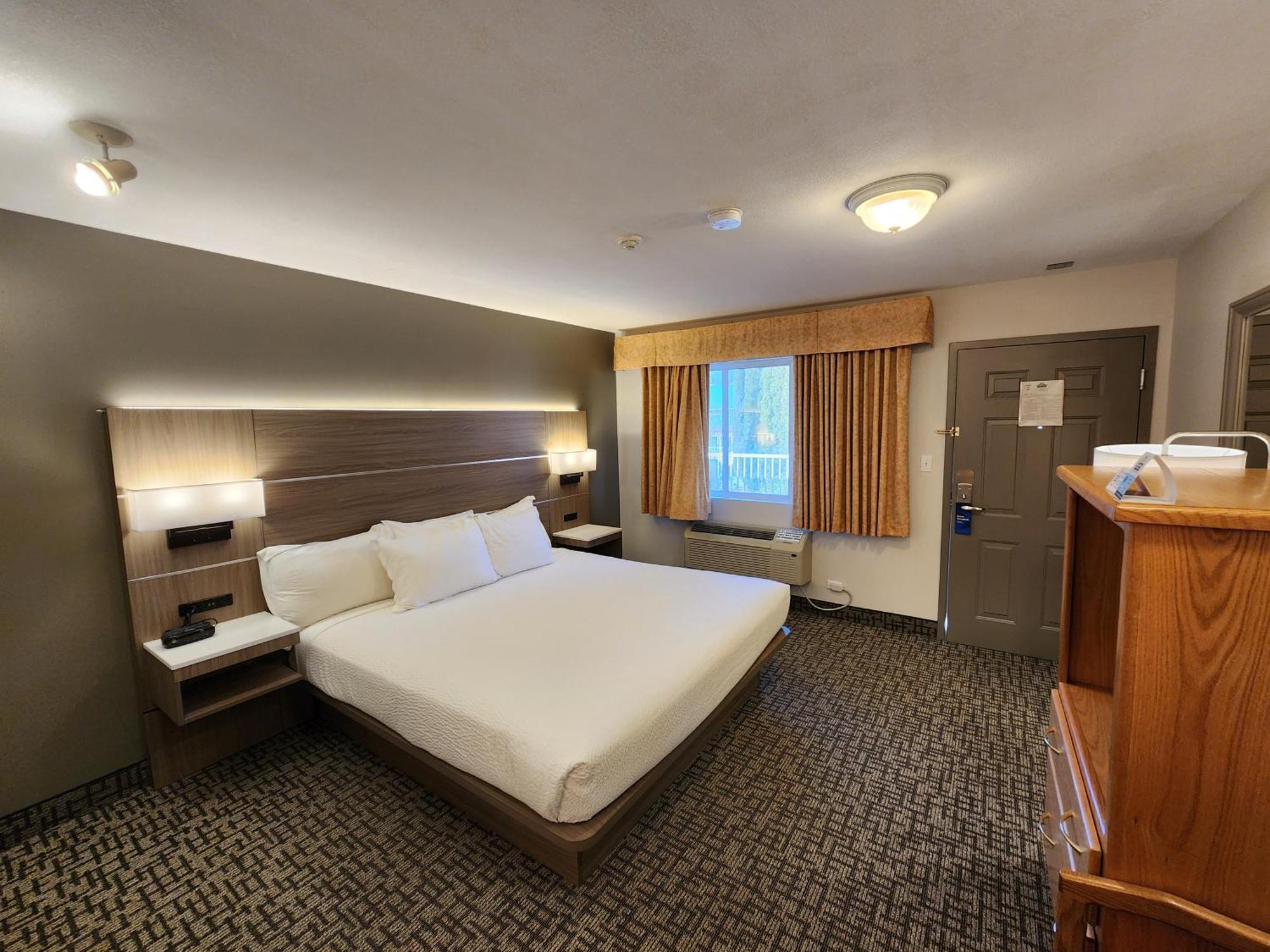 Days Inn By Wyndham Penticton Conference Centre Eksteriør bilde
